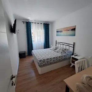 Homestay Aeropuerto Barcelona -mi Colibri, El Prat de Llobregat