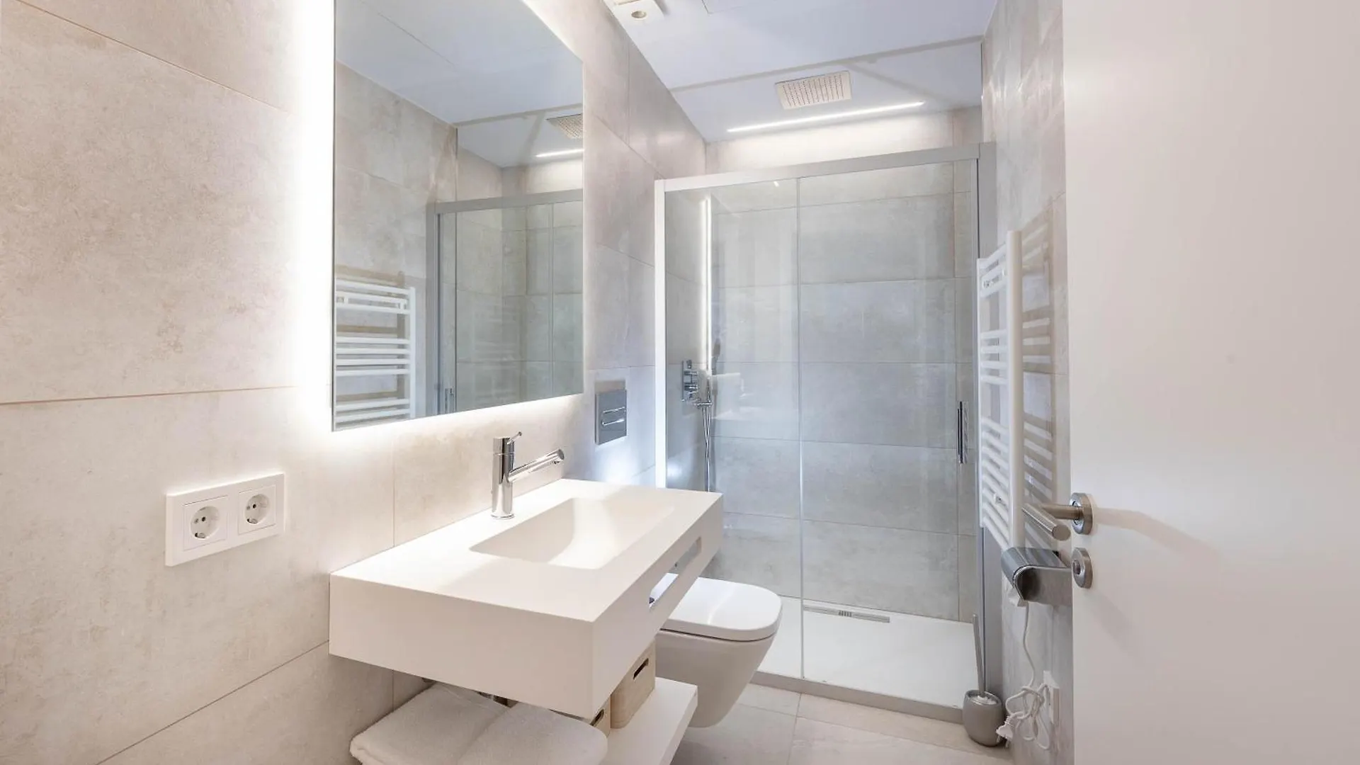 C&C Apartments Figueres